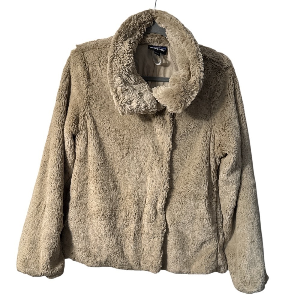 Patagonia Pelage Jacket in El Cap Khaki